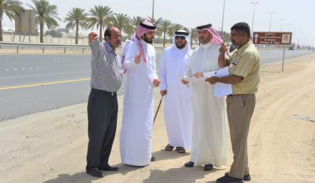 مدير عام بلدية "الجنوبية" يتفقد الشوارع المؤدية لسباق الفورمولا 1