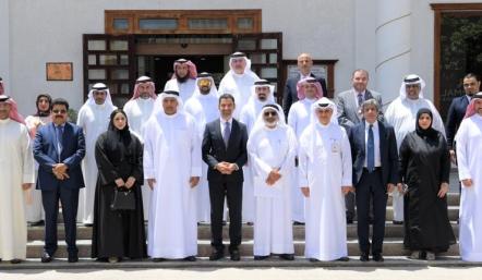 الوزير المبارك يبحث مع جمعية المطورين العقاريين عددا من المواضيع