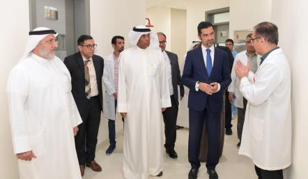 وزير "البلديات" يتفقد المركز الوطني للمختبرات الزراعية بهورة عالي