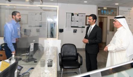 المبارك: تبني المبادرات التي تضمن تطوير وتحسين خدمات الوزارة باستمرار ووضع المعايير الكفيلة بتميزها