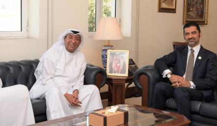 الوزير المبارك خلال لقاءه برئيس الغرفة 