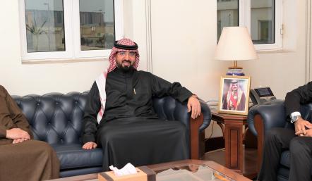 الوزير المبارك يستقبل النائب حسن إبراهيم 