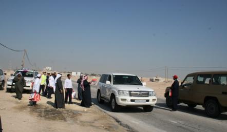 البلدية الجنوبية توزع أكياس رمي المخلفات على المخيمين