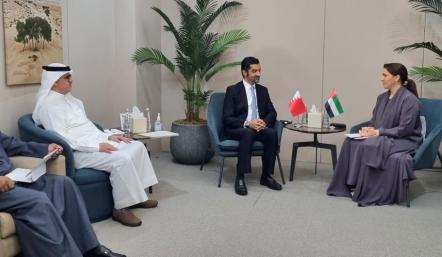 جانب من لقاء الوزير المبارك مع الوزيرة الإماراتية