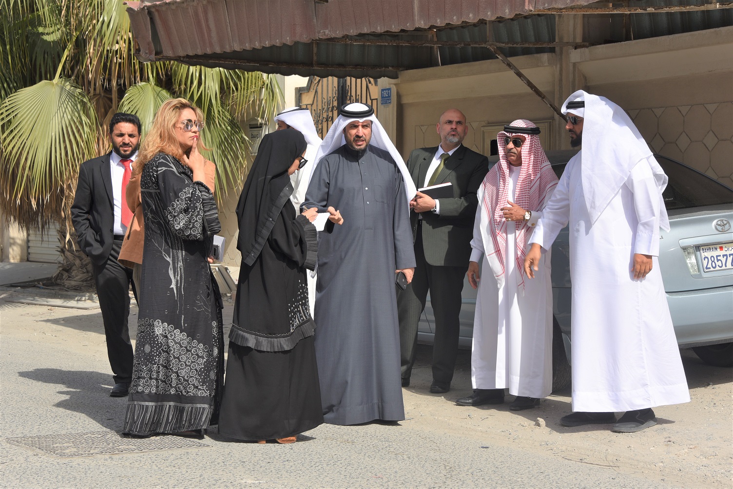 مدير عام بلدية &quot;الجنوبية&quot; يتفقد احتياجات أهالي الدائرة الرابعة
