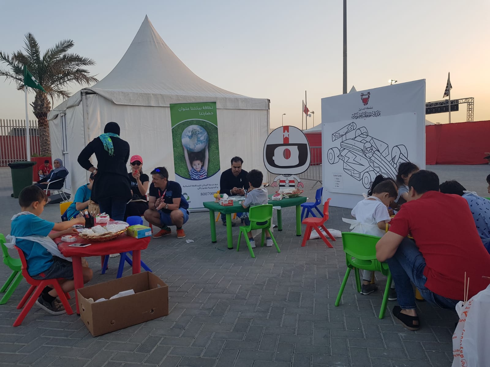 بلدية &quot;الجنوبية&quot; تشارك بركن متنوع ومميز في فعاليات الفورمولا 1