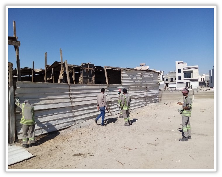 إزالة المخالفات في منطقة سترة