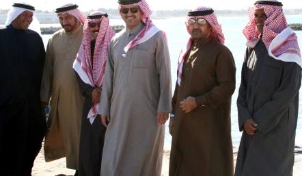 مدير عام البلدية الجنوبية يتابع مطالب أهالي الزلاق لتطوير المرفأ